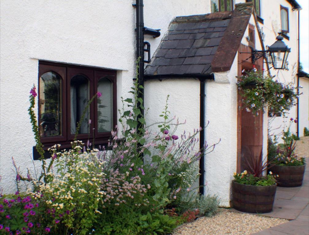 The Golden Fleece Inn Карлайл Екстериор снимка