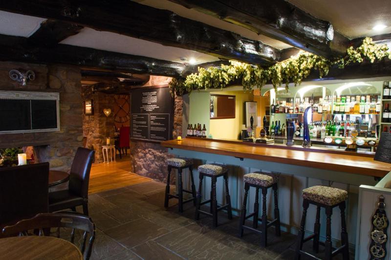 The Golden Fleece Inn Карлайл Екстериор снимка